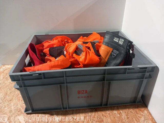 Zaagkleding - afbeelding 1 van  15