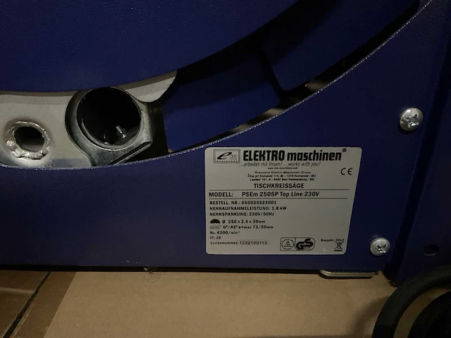 Zaagtafel 230v + luchtcompressor 24l - afbeelding 5 van  5