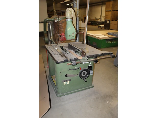 Zaagtafel harwi. afgelezen werkuren 484. afmeting tafel 95 cm x 105 cm - afbeelding 2 van  3