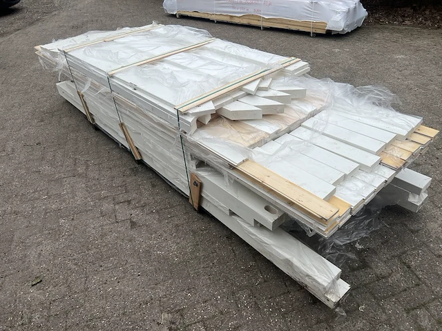 Zadeldak excellent wit gespoten hillhout, 307x692 cm - afbeelding 5 van  5