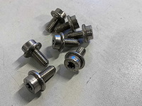 Zak met circa 550 stuks rvs torx 40 bouten m8 x 16 - afbeelding 3 van  3