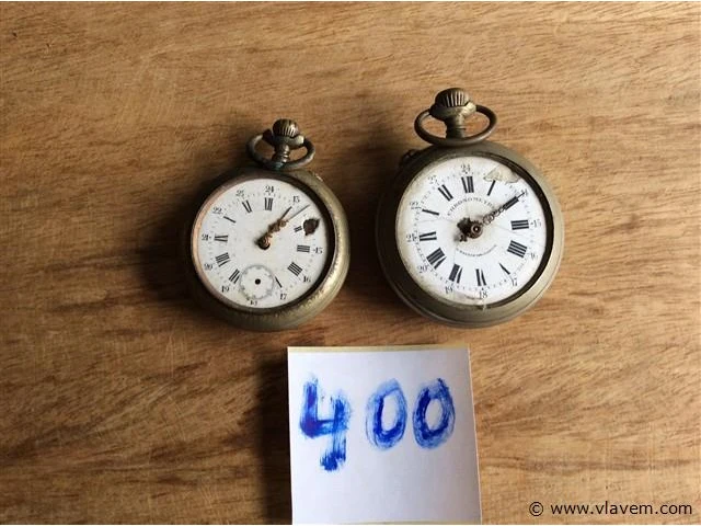 Zak uurwerken 2stuks ( bechadigd ) - afbeelding 1 van  2