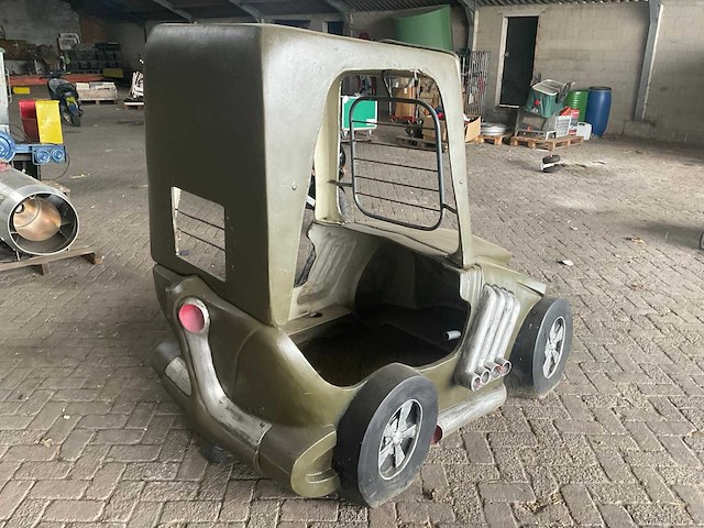 Zandbak & militaire skelder body - afbeelding 4 van  9