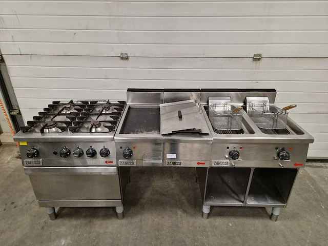 Zanussi - 4-pits fornuis bakplaat en friteuse - bakkooklijn - afbeelding 2 van  6
