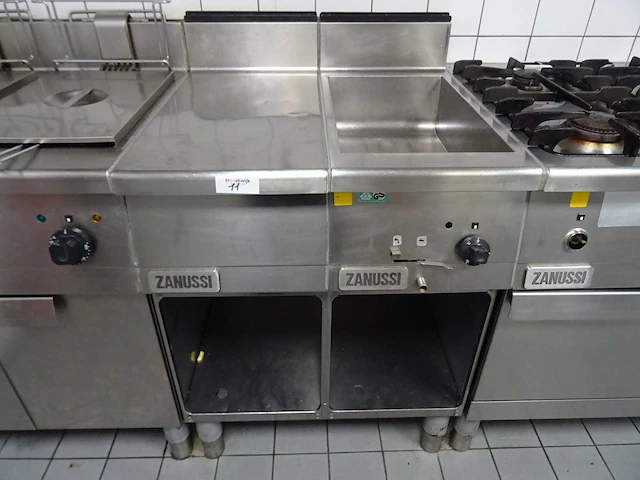 Zanussi - bakwand 6 delig - afbeelding 6 van  10