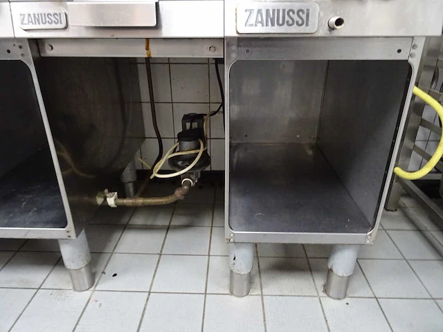 Zanussi - bakwand 6 delig - afbeelding 10 van  10
