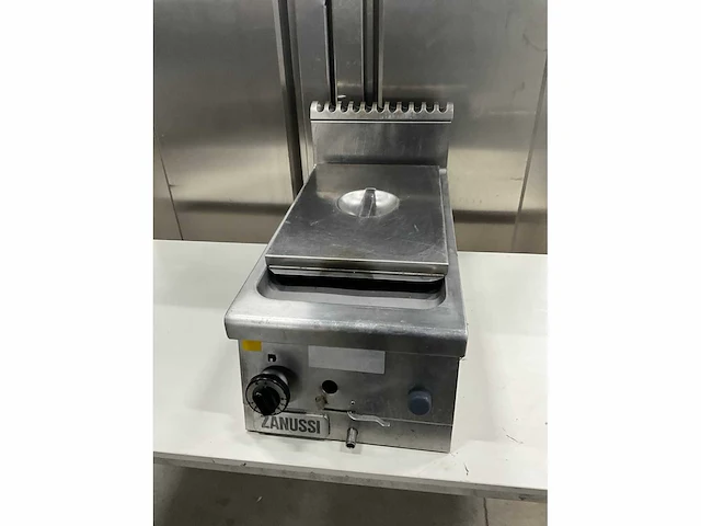 Zanussi - friteuse propaan - afbeelding 5 van  8