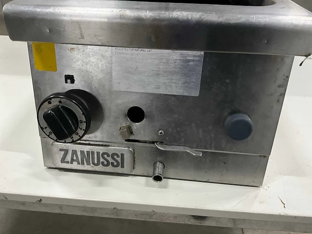 Zanussi - friteuse propaan - afbeelding 6 van  8