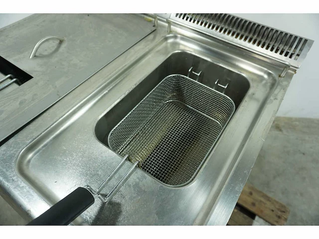 Zanussi - friteuse - afbeelding 4 van  7