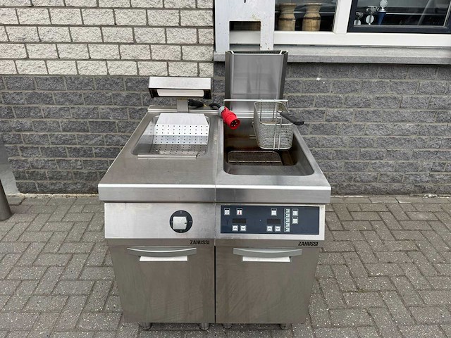 Zanussi - frituur + warmhoudbak - friteuse - afbeelding 1 van  5