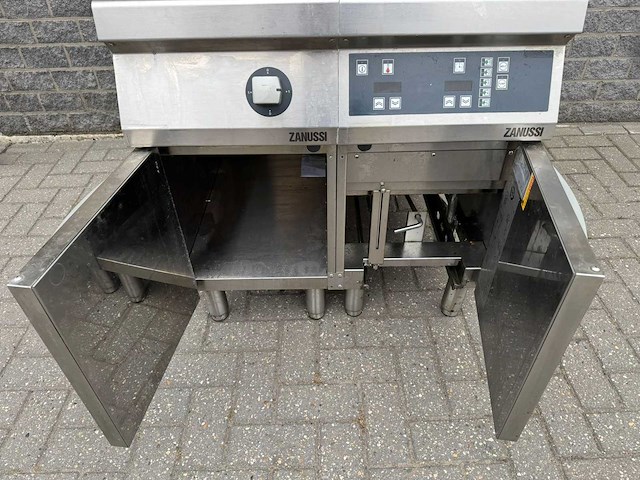 Zanussi - frituur + warmhoudbak - friteuse - afbeelding 3 van  5