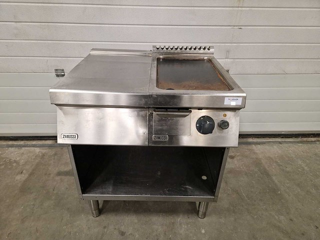 Zanussi - gas - bakplaat - afbeelding 1 van  2