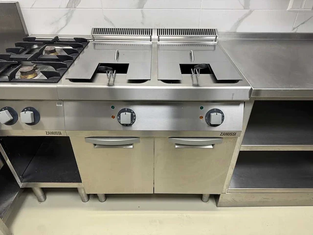 Zanussi - z7freh2gf0 - deep fryer - afbeelding 2 van  7