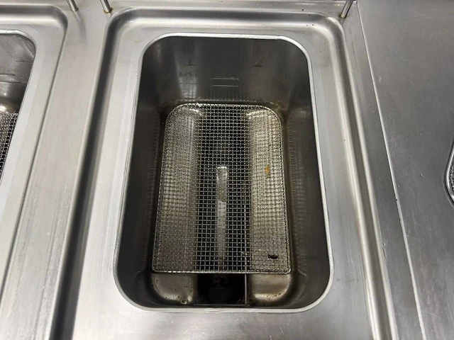 Zanussi - z7freh2gf0 - deep fryer - afbeelding 6 van  7