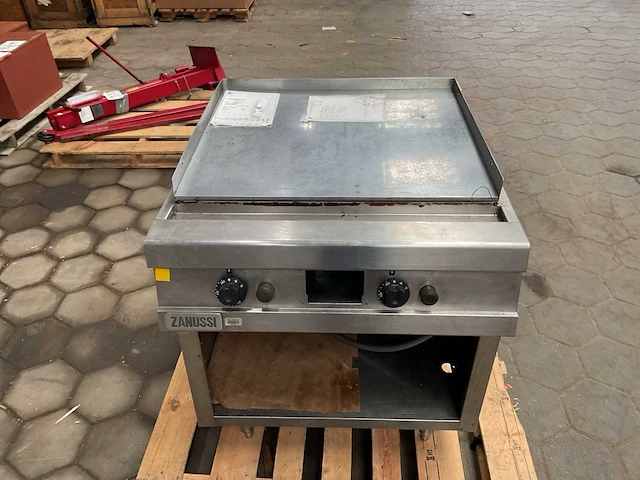 Zanussi grillen - afbeelding 5 van  6