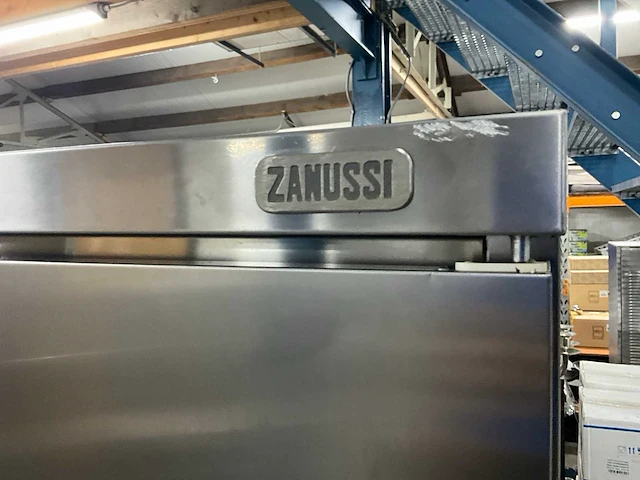 Zanussi icp11ova rvs koelkast - afbeelding 7 van  8