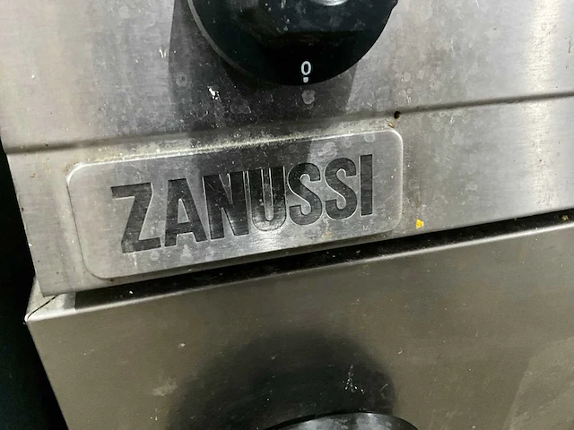 Zanussi kantelbare braadslede - afbeelding 7 van  7