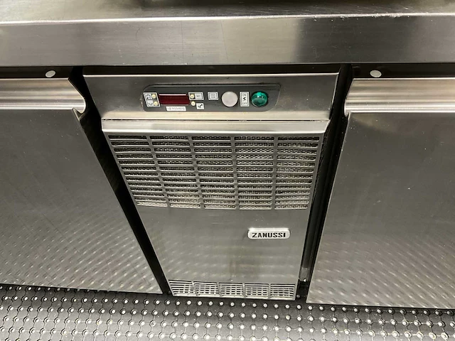 Zanussi koelwerkbank - afbeelding 2 van  9