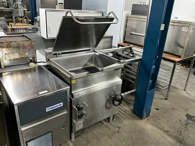 Zanussi mbr/g2fm kantelbare braadslede - afbeelding 1 van  9