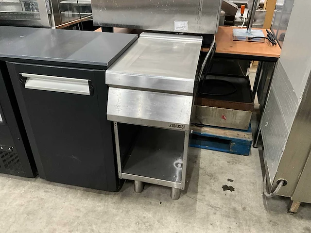 Zanussi neutrale unit - afbeelding 1 van  5