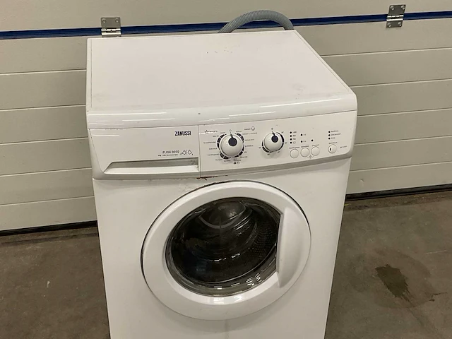 Zanussi wasmachine - afbeelding 2 van  3