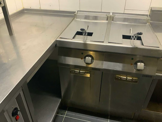 Zanussi z7fred1ffo friteuse - afbeelding 1 van  5