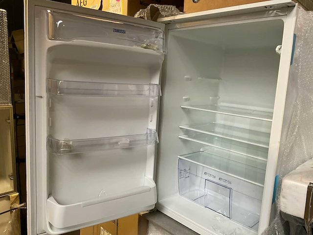 Zanussi zba15020sa inbouw koelkast - afbeelding 2 van  4