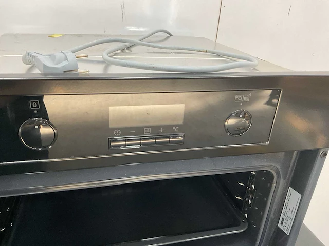 Zanussi zkc47902bu combi magnetron/oven met heteluchtfunctie - afbeelding 5 van  5