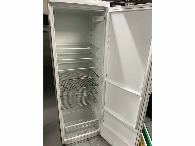 Zanussi zra40100wa koelkast - afbeelding 2 van  3
