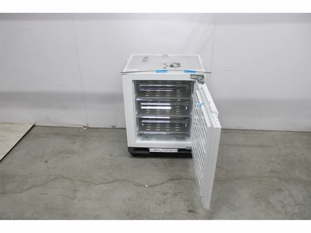 Zanussi zyan82fr optispace vriezer wit - afbeelding 4 van  4