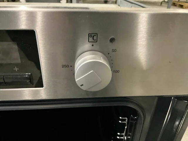 Zanussi zzb25601xx inbouw oven - afbeelding 5 van  7