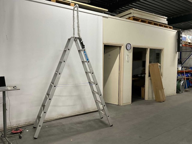 Zarges - nieuwe aluminium bordestrap 2x8 inclusief opklapbare beugel - afbeelding 1 van  4