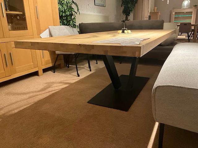 Zaru eiken eetkamertafel - afbeelding 2 van  8