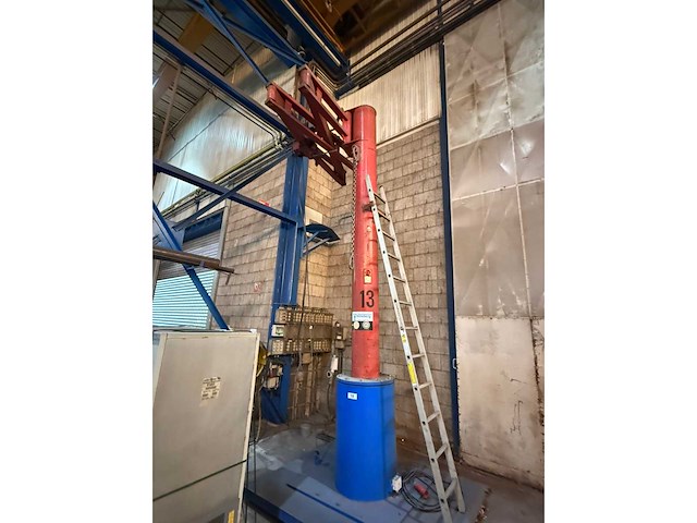 Zasche knikhijskolom met demag elektrische kettingtakel - afbeelding 1 van  9