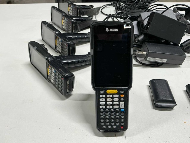 Zebra mc330k handheld 5x - afbeelding 10 van  16
