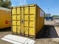 Zeecontainer inclusief inhoud