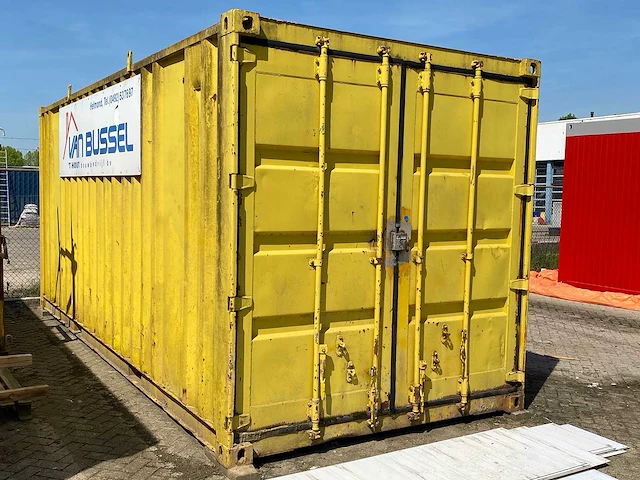 Zeecontainer inclusief inhoud - afbeelding 2 van  5
