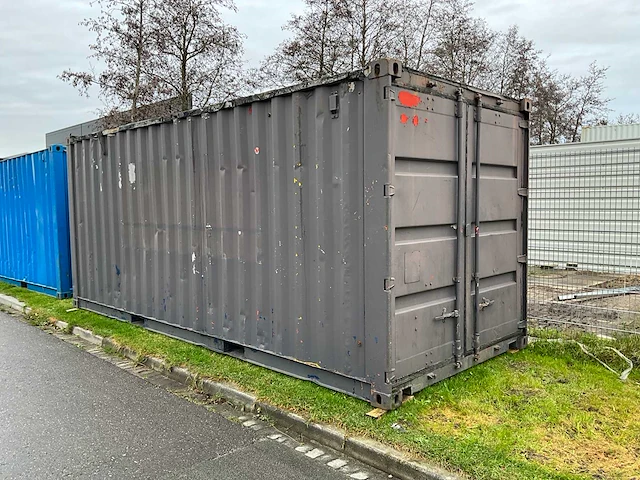 Zeecontainer / materiaalcontainer 20 ft - afbeelding 1 van  9