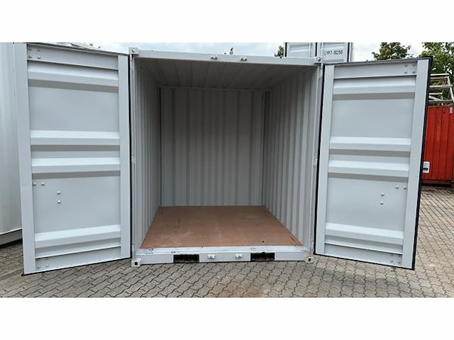 Zeecontainer - afbeelding 1 van  6