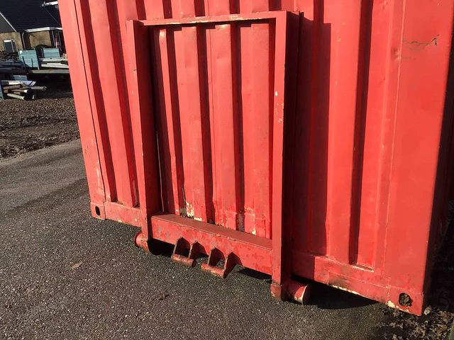 Zeecontainer - afbeelding 8 van  12