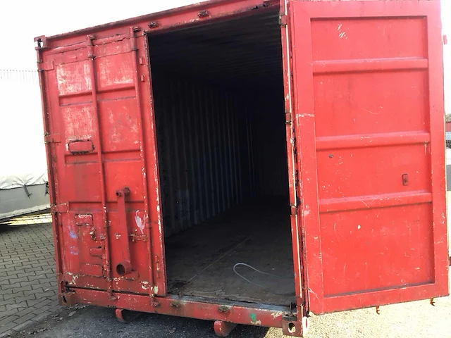 Zeecontainer - afbeelding 10 van  12
