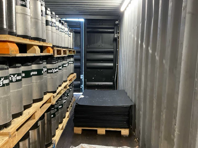 Zeecontainer - afbeelding 3 van  8