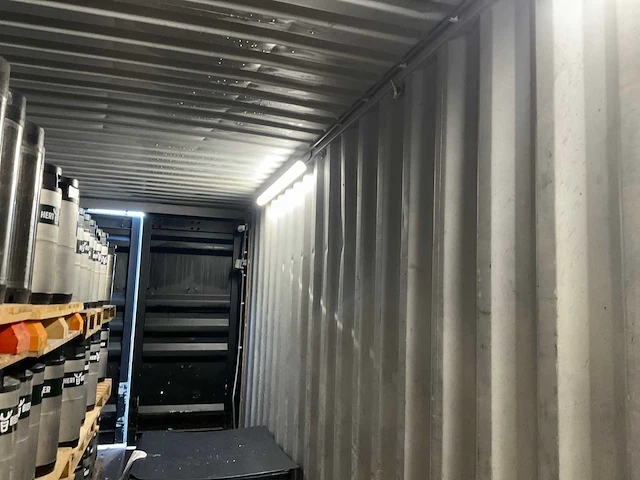 Zeecontainer - afbeelding 6 van  8