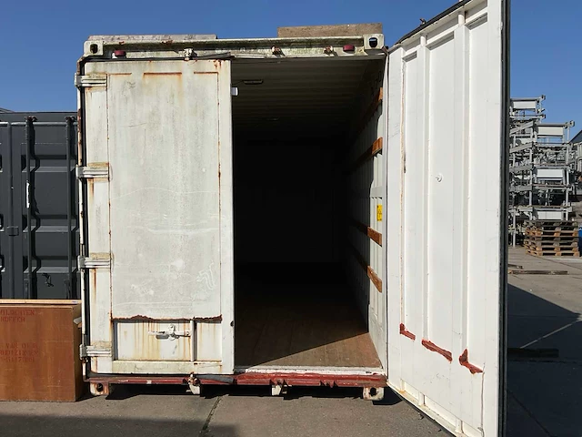 Zeecontainer - afbeelding 5 van  7