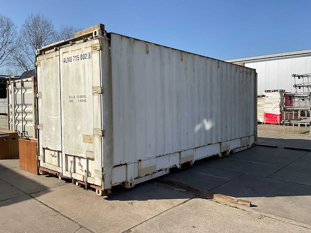 Zeecontainer - afbeelding 1 van  7