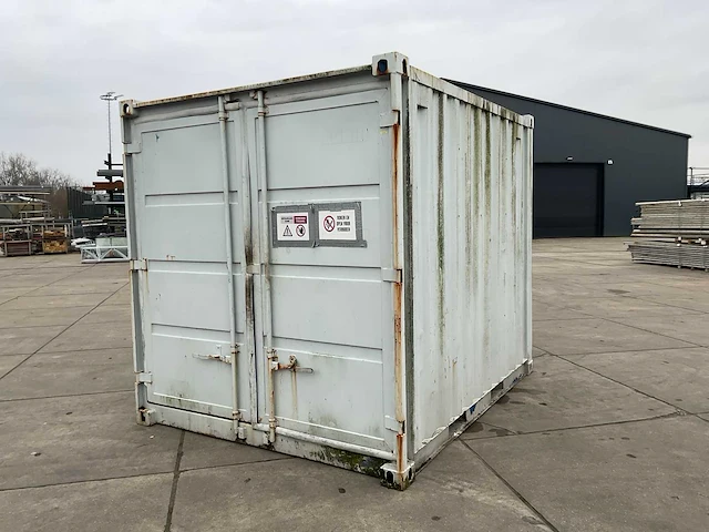 Zeecontainer - afbeelding 1 van  15