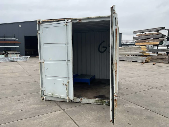 Zeecontainer - afbeelding 8 van  15