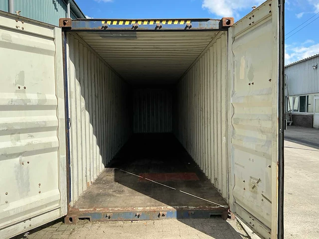 Zeecontainer - afbeelding 7 van  9