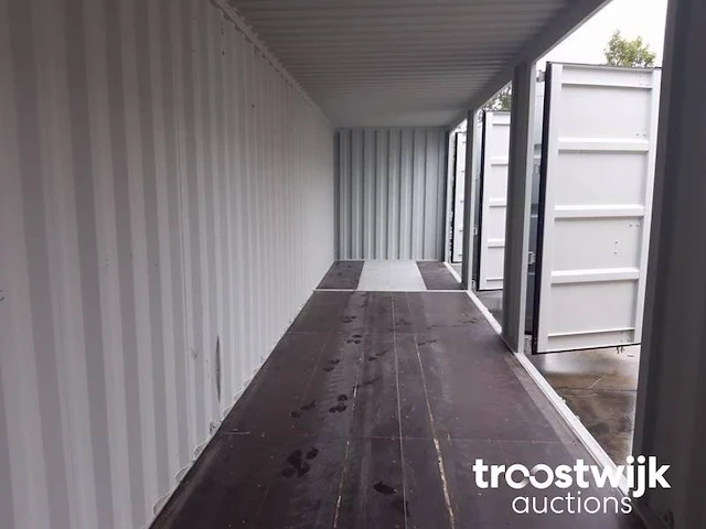 Zeecontainer - afbeelding 9 van  31
