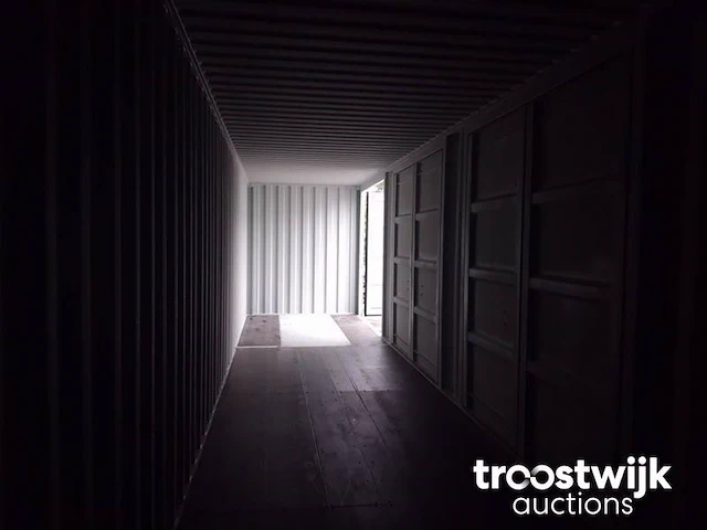 Zeecontainer - afbeelding 15 van  31